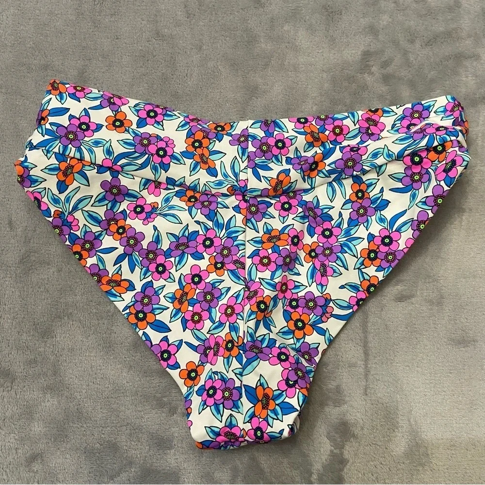 New! Frankies Bikinis Gavin Flower Farm Floral Cheeky Bikini Bottom 24071